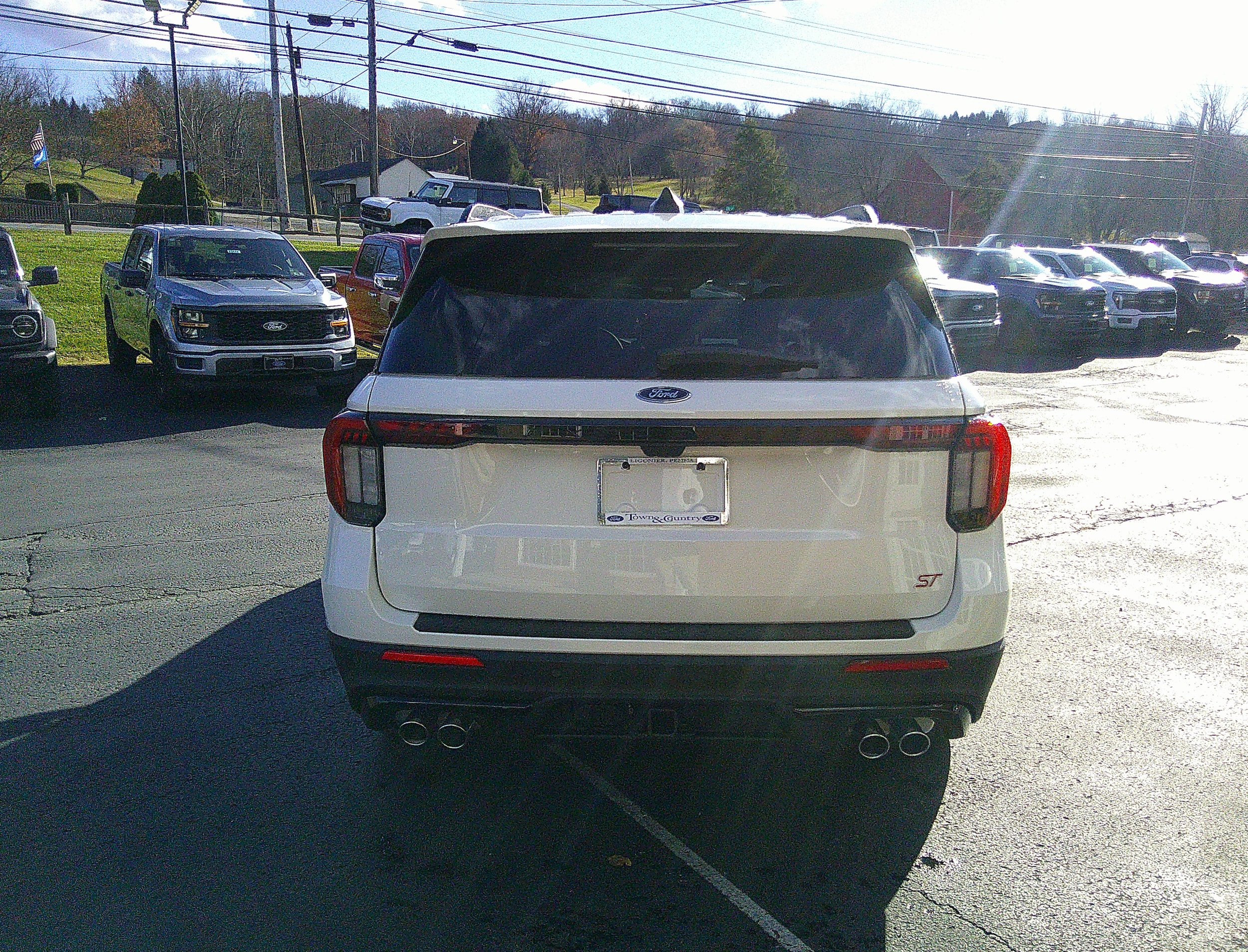 2026 Ford Explorer ST - Photo 7