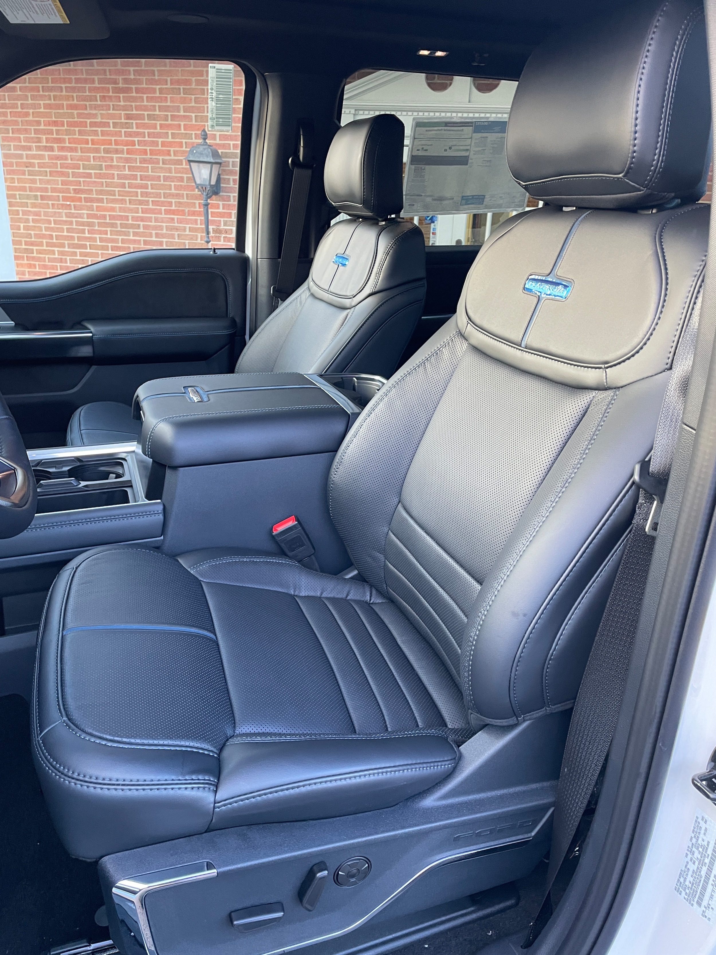 2026 Ford F-250 Super Duty Platinum - Photo 19