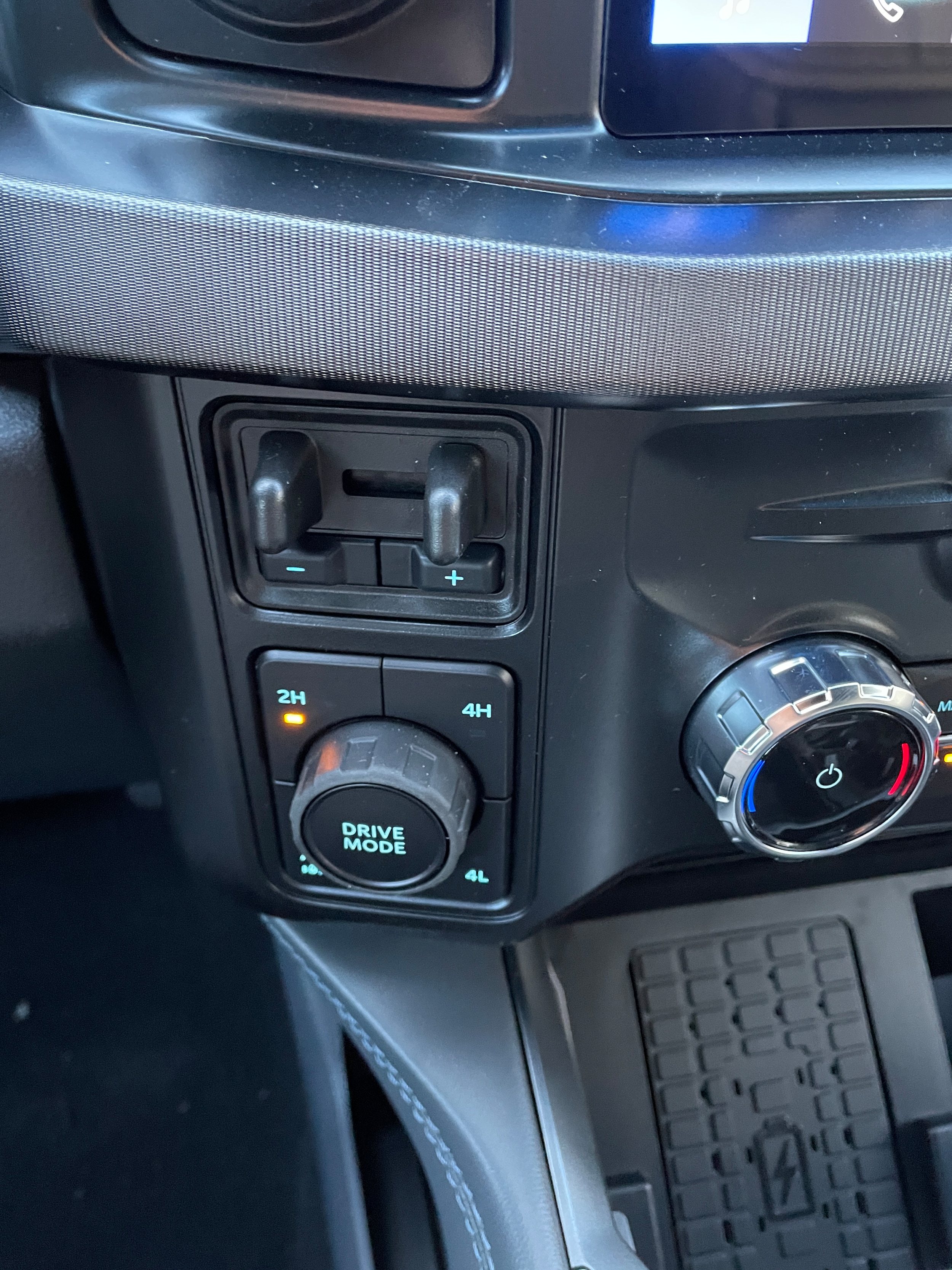 2026 Ford F-250 Super Duty Platinum - Photo 25