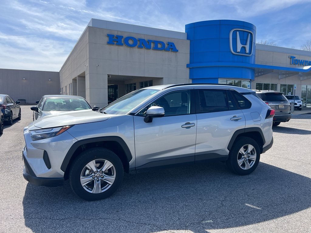 Used 2025 Toyota RAV4 Hybrid XLE Hybrid XLE AWD