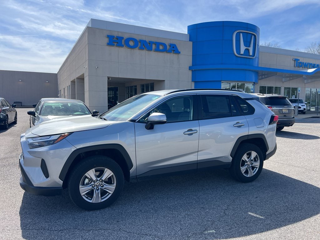Used 2025 Toyota RAV4 Hybrid XLE Hybrid XLE AWD