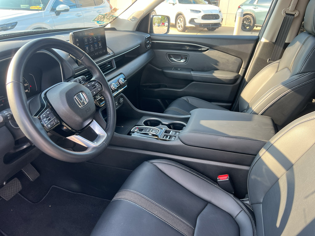 2025 Honda Pilot Touring - Photo 16