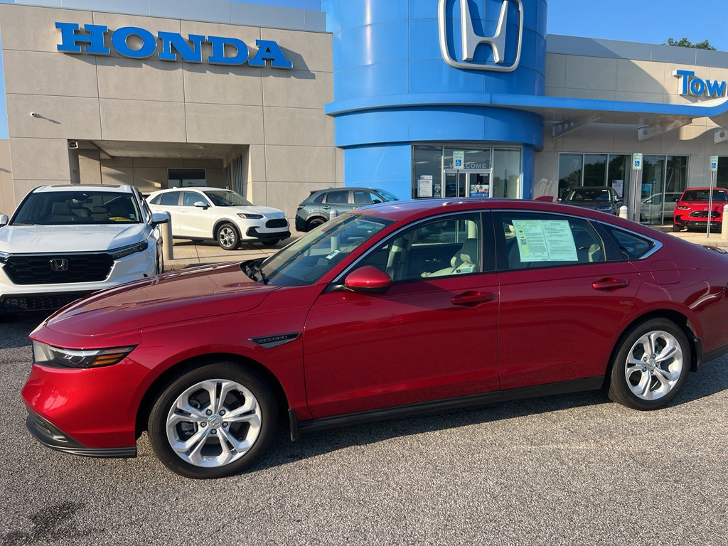 Certified 2025 Honda Accord Sedan LX LX CVT