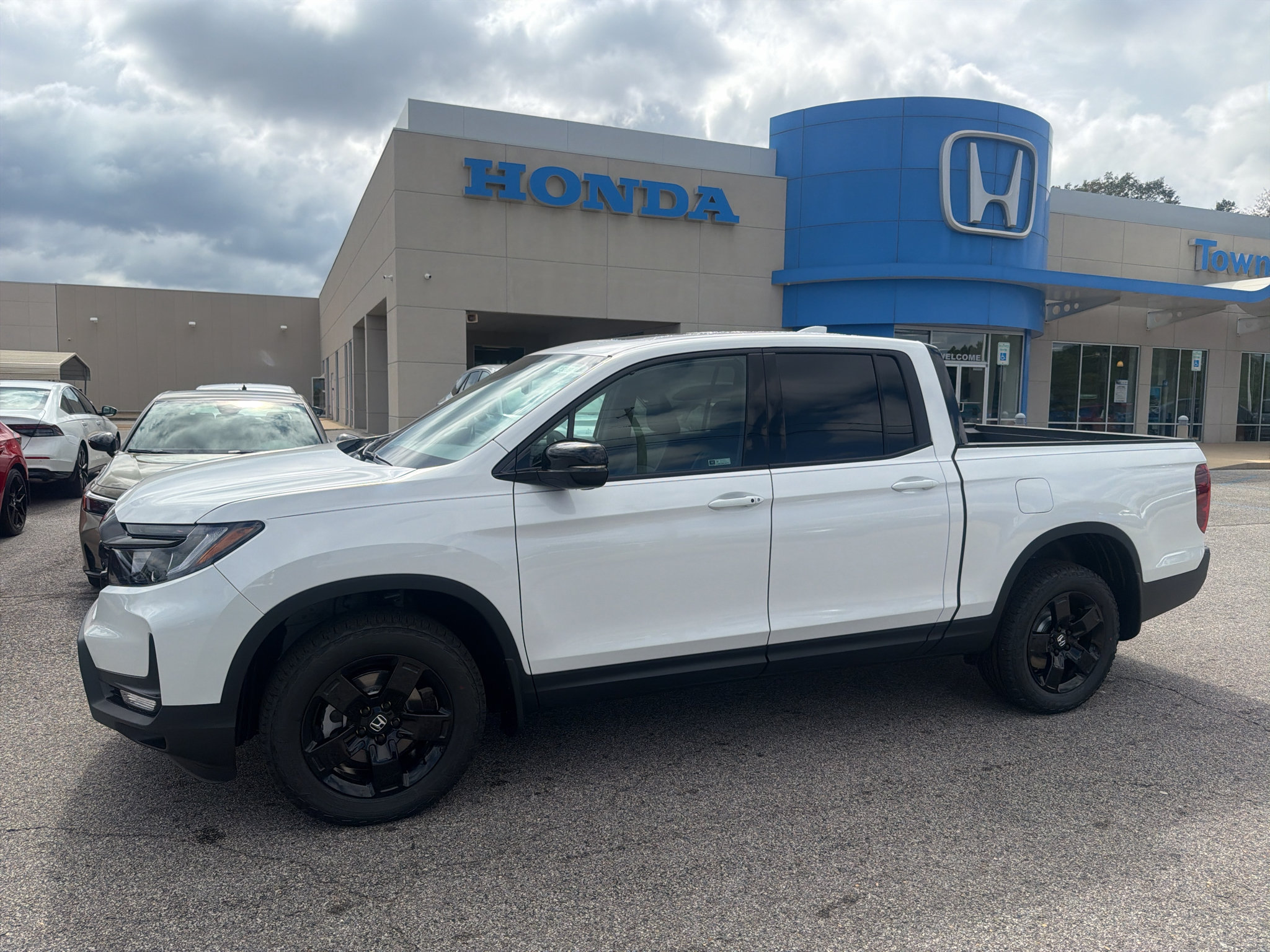 New 2026 Honda Ridgeline Black Edition Truck Crew Cab