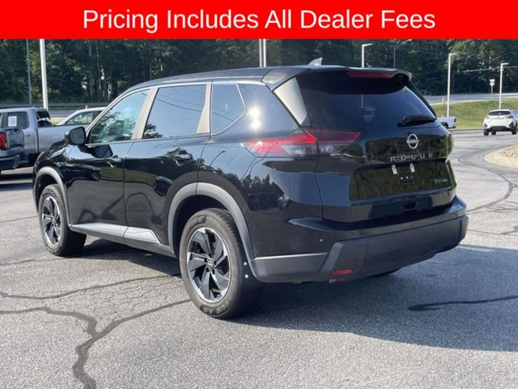 Used 2024 Nissan Rogue SV SUV