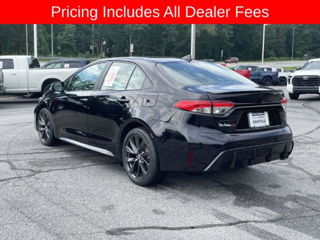 Used 2024 Toyota Corolla SE Sedan