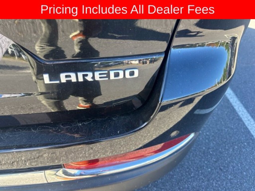 Used 2024 Jeep Grand Cherokee Laredo SUV