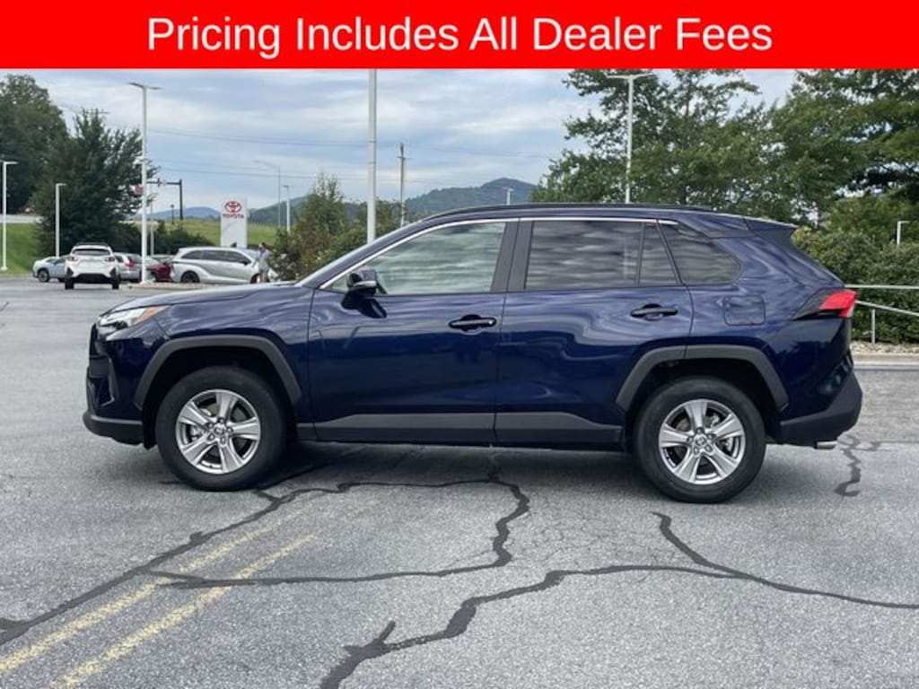 Used 2025 Toyota RAV4 XLE SUV