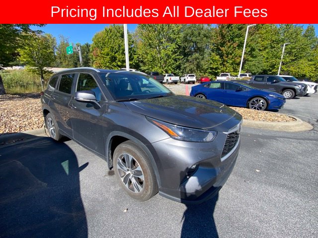 Used 2023 Toyota Highlander XLE SUV