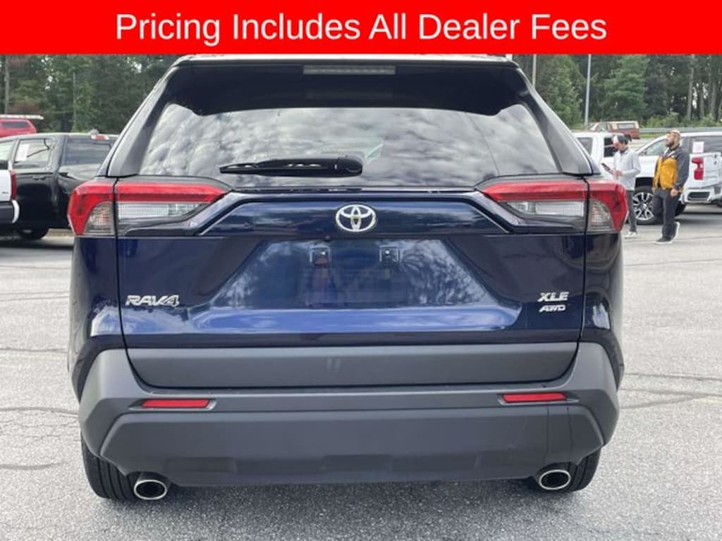 Used 2025 Toyota RAV4 XLE SUV