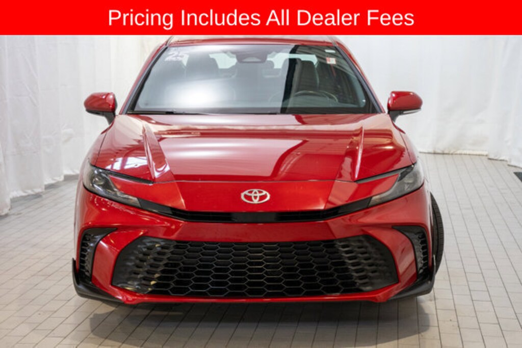 Used 2025 Toyota Camry SE Sedan
