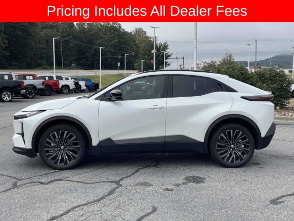 Used 2026 Toyota C-HR XSE SUV