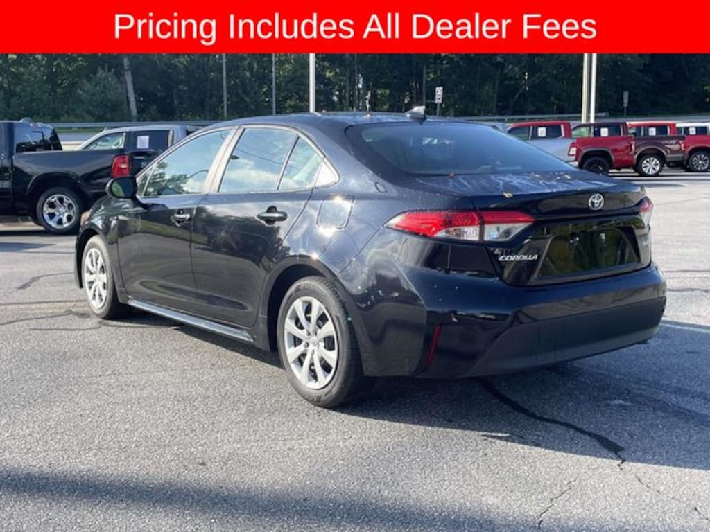 Used 2024 Toyota Corolla LE Sedan