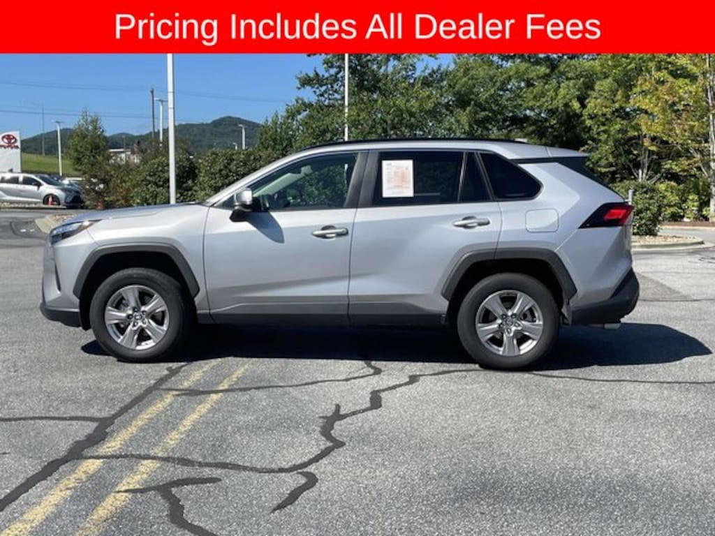 Used 2025 Toyota RAV4 XLE SUV