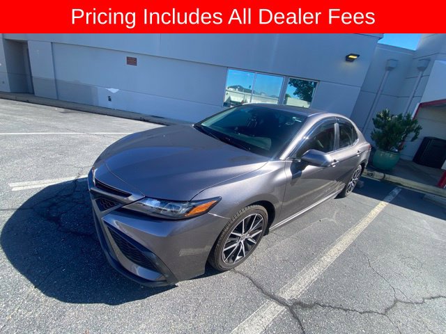 Used 2021 Toyota Camry SE Sedan