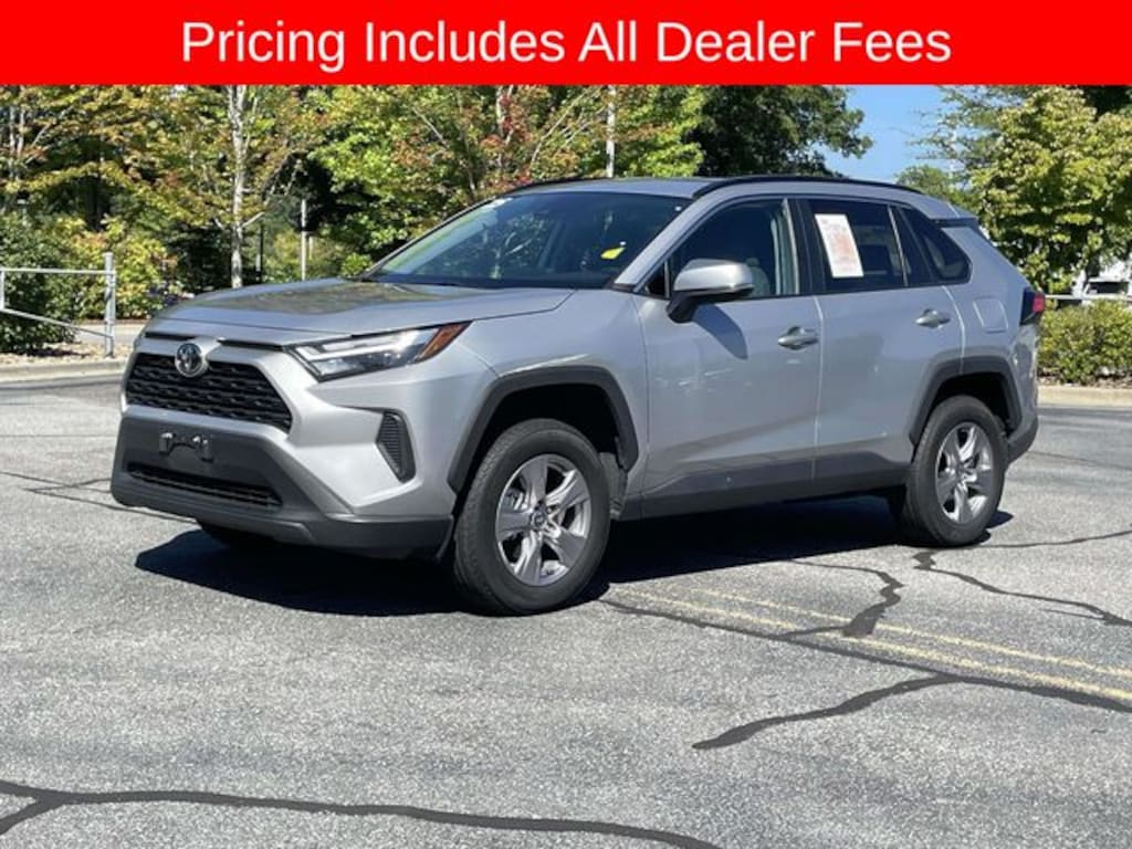 Used 2025 Toyota RAV4 XLE SUV