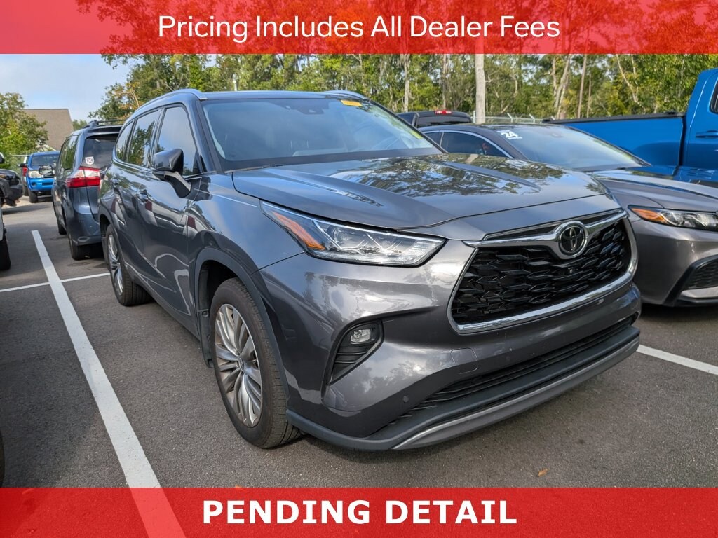 Used 2024 Toyota Highlander Platinum SUV