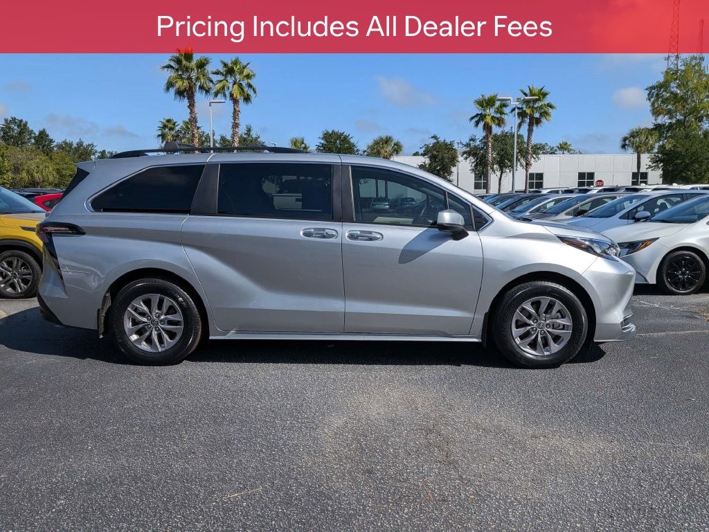 Certified 2024 Toyota Sienna XLE Minivan/Van