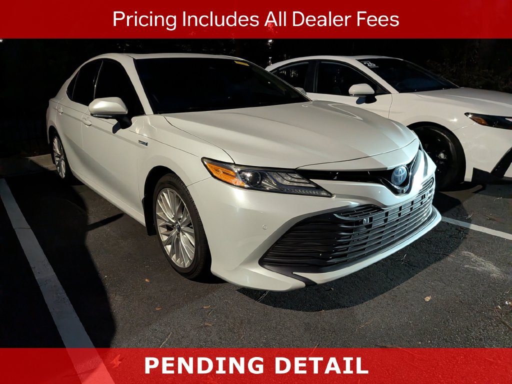 Used 2018 Toyota Camry Hybrid XLE Sedan