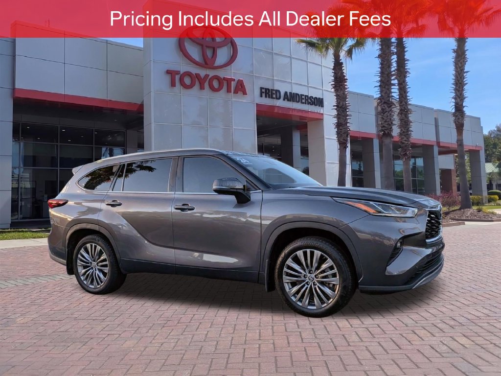 Used 2024 Toyota Highlander Platinum SUV