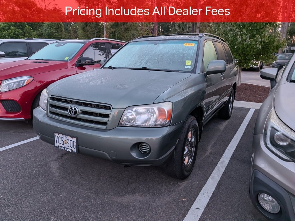Used 2005 Toyota Highlander V6 SUV