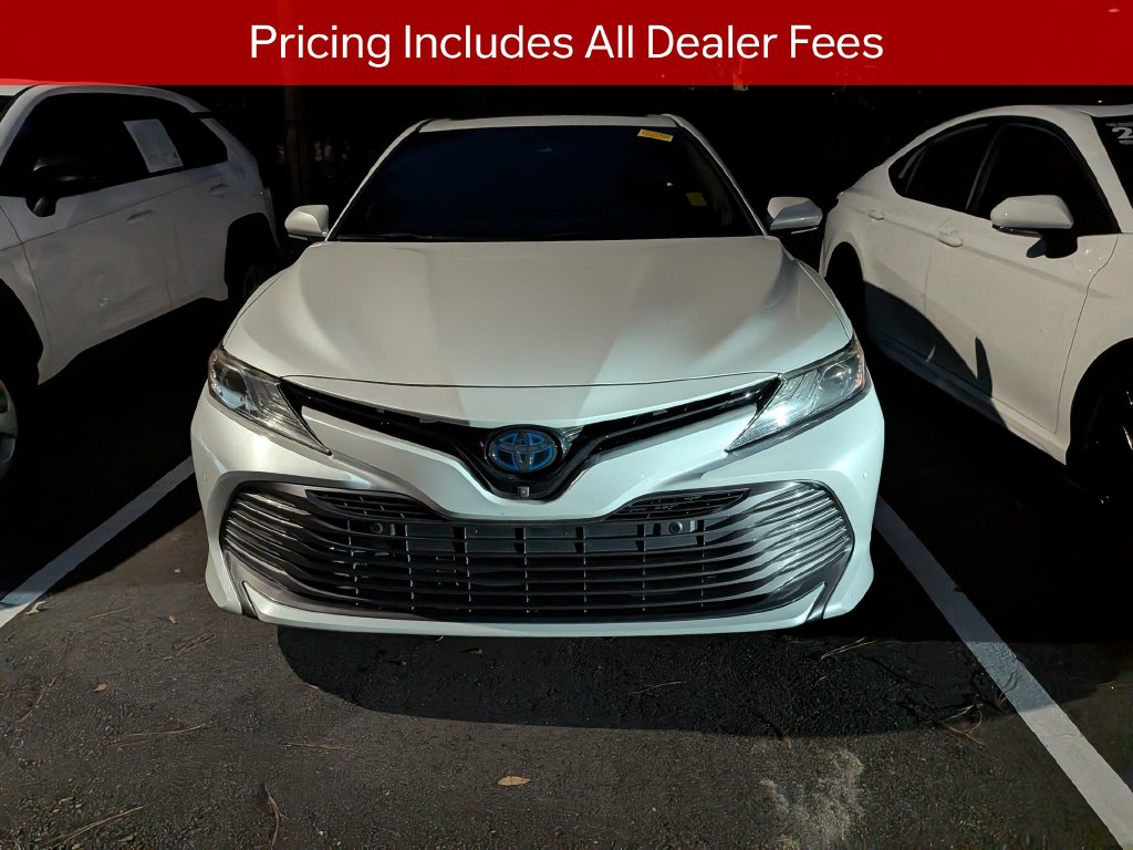 Used 2018 Toyota Camry Hybrid XLE Sedan