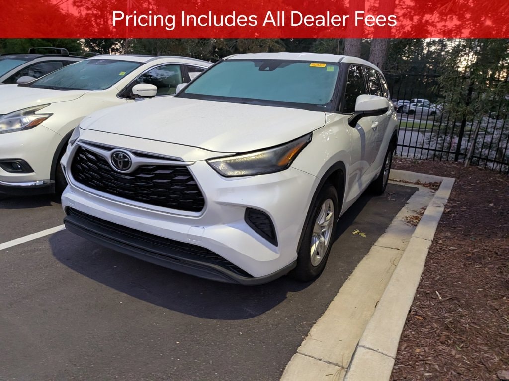 Used 2022 Toyota Highlander L SUV