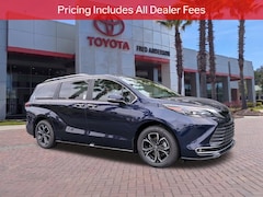 2026 Toyota Sienna Platinum Van Passenger Van TS287225