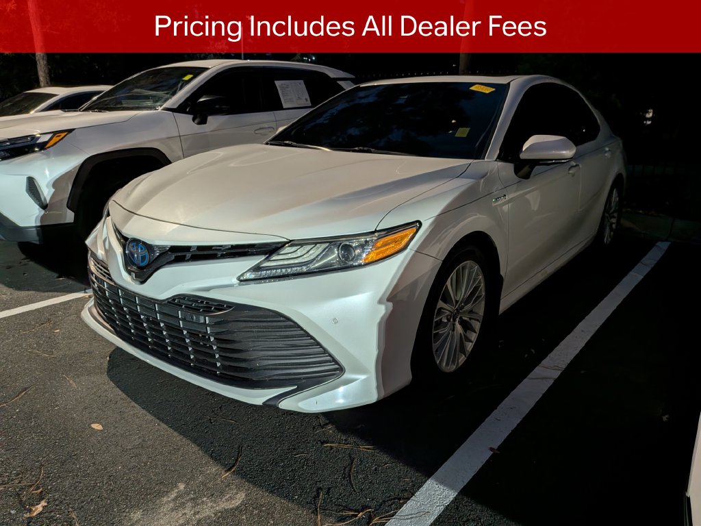 Used 2018 Toyota Camry Hybrid XLE Sedan