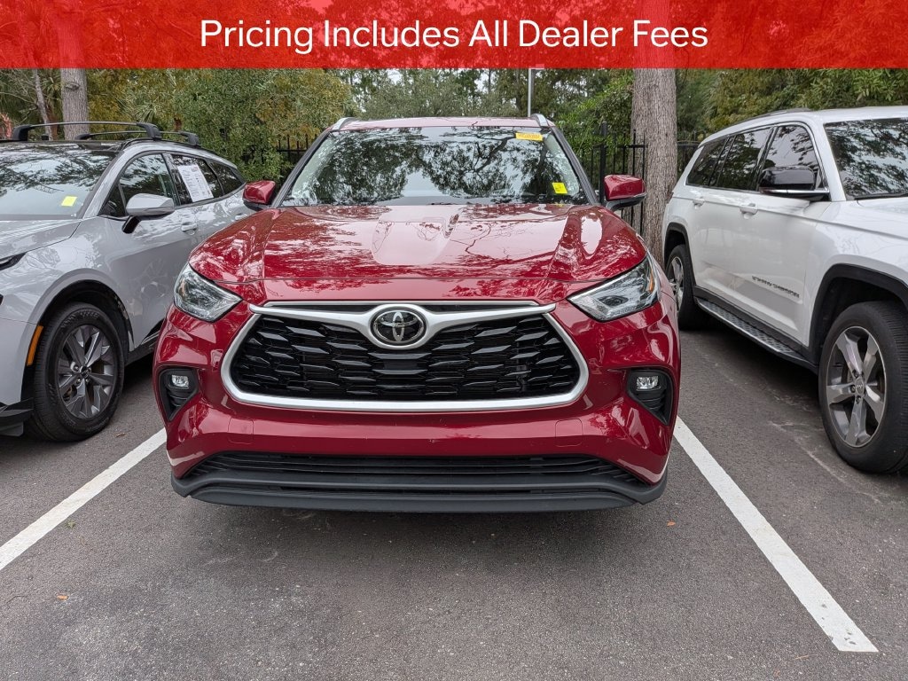 Used 2022 Toyota Highlander XLE SUV