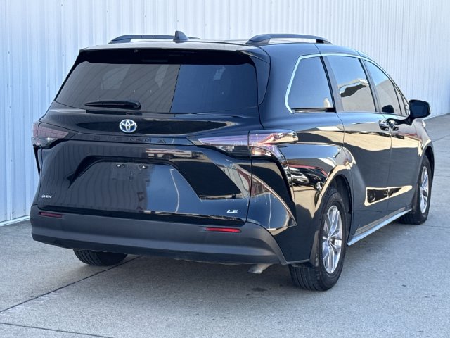 Used 2025 Toyota Sienna LE Van Passenger Van