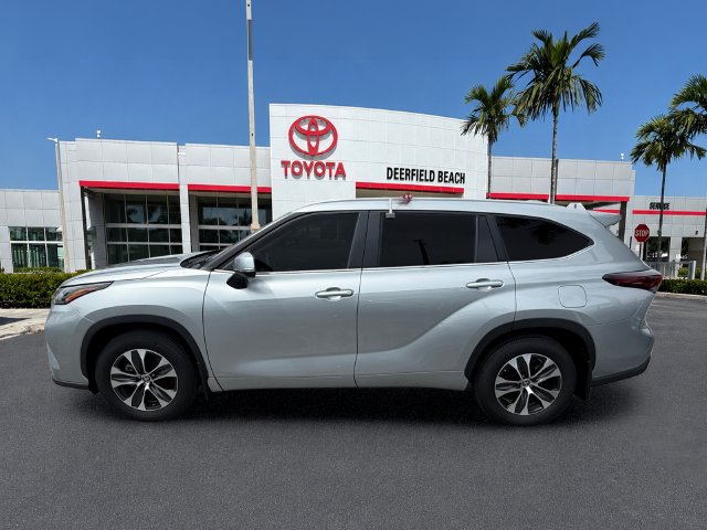Used 2024 Toyota Highlander XLE SUV