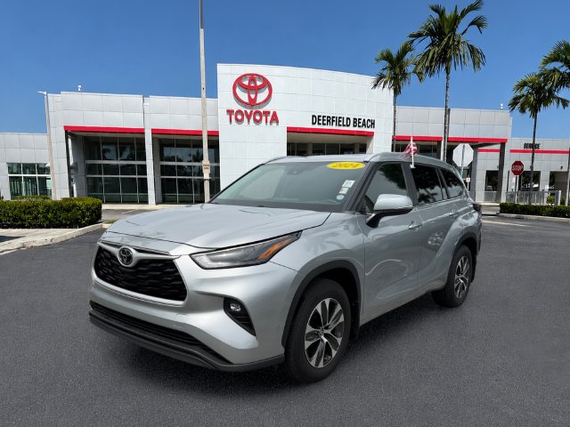 Used 2024 Toyota Highlander XLE SUV