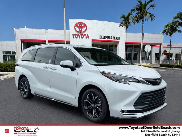 2026 Toyota Sienna Platinum 7 Passenger Van Passenger Van