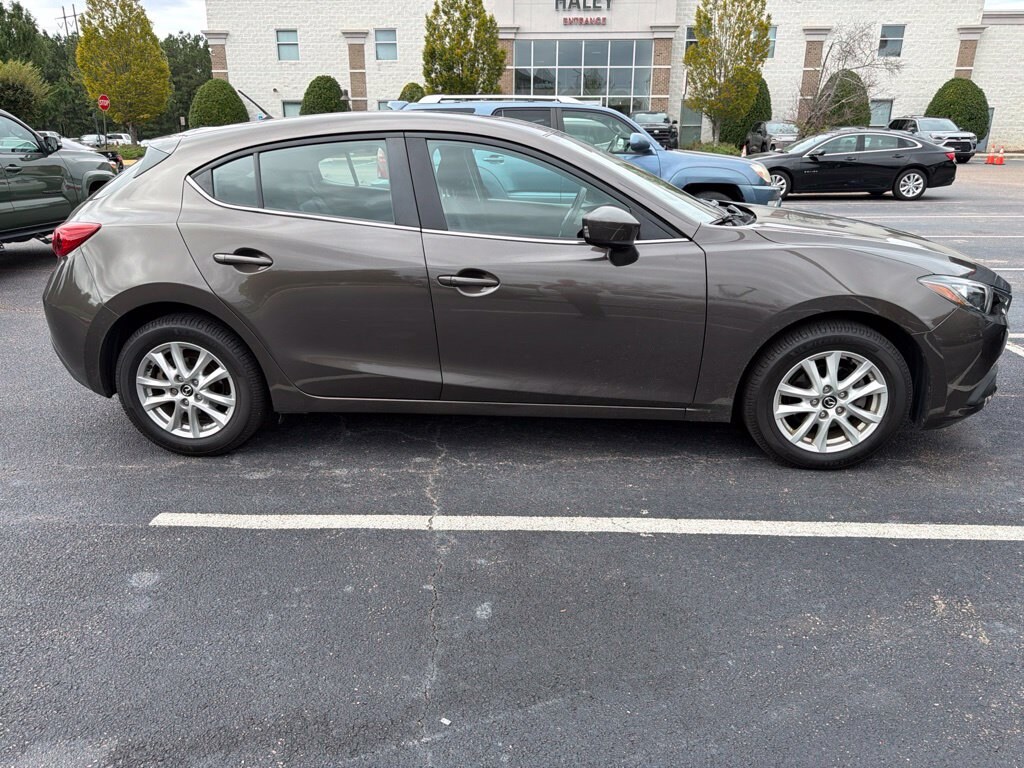 Used 2016 Mazda Mazda3 i Touring Hatchback