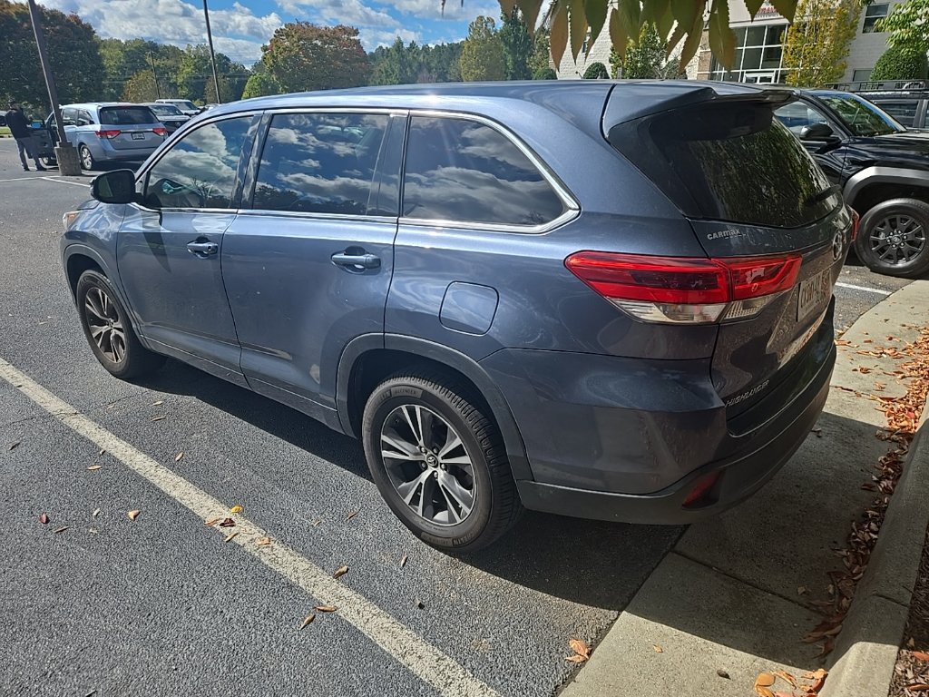 Used 2018 Toyota Highlander LE SUV