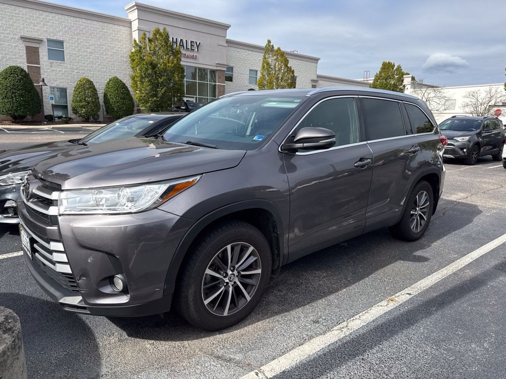 Used 2019 Toyota Highlander XLE SUV