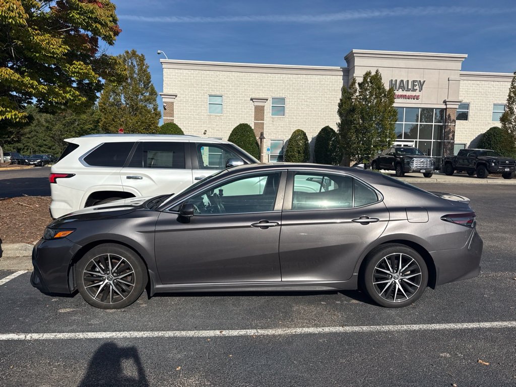 Used 2024 Toyota Camry SE Sedan