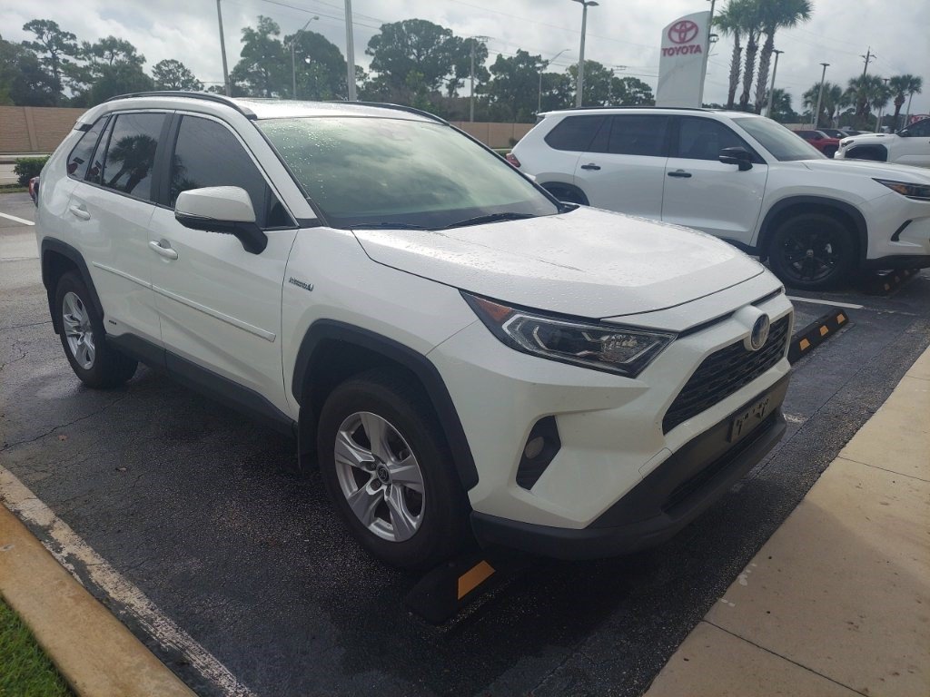 Toyota RAV4 Hybrid