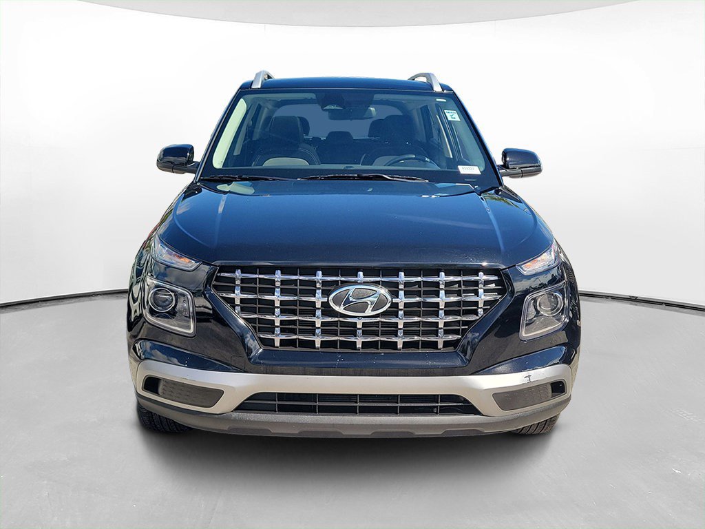 Used 2025 Hyundai Venue SEL SUV