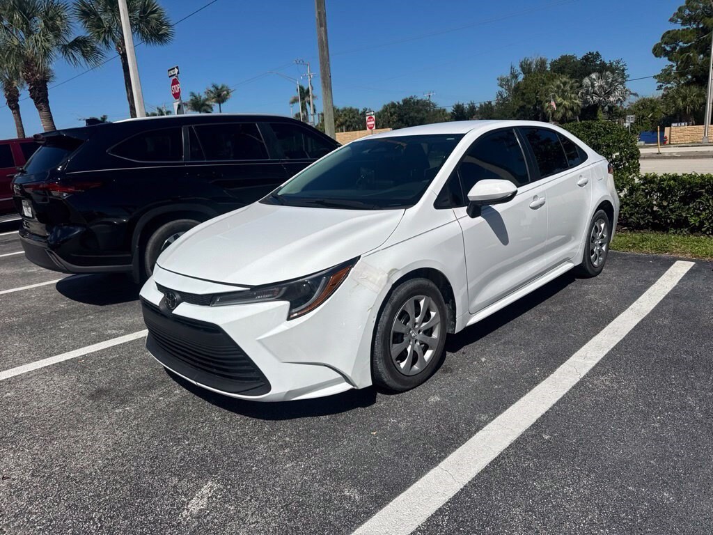 Certified 2025 Toyota Corolla LE Sedan