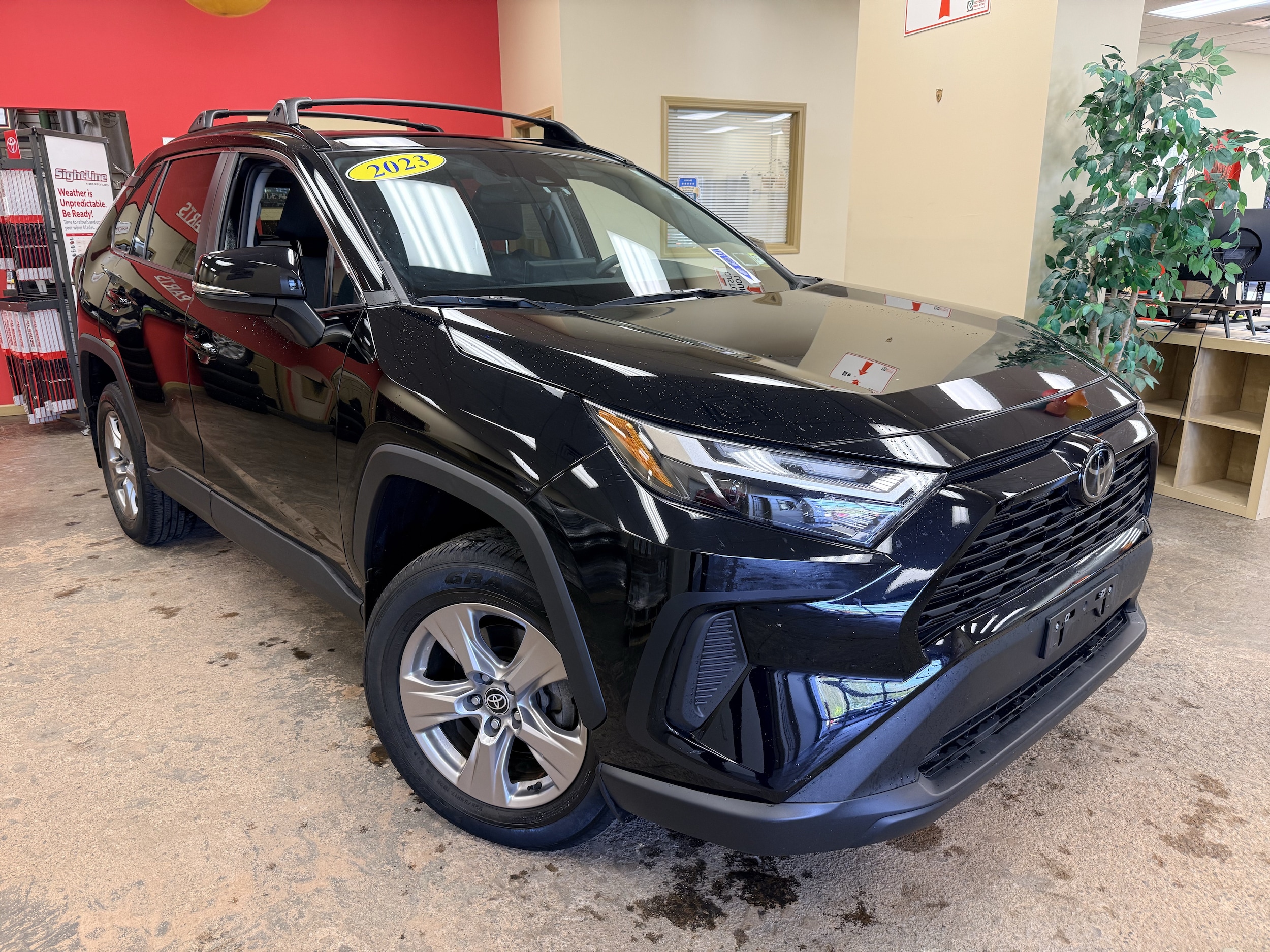 2023 Toyota RAV4 XLE