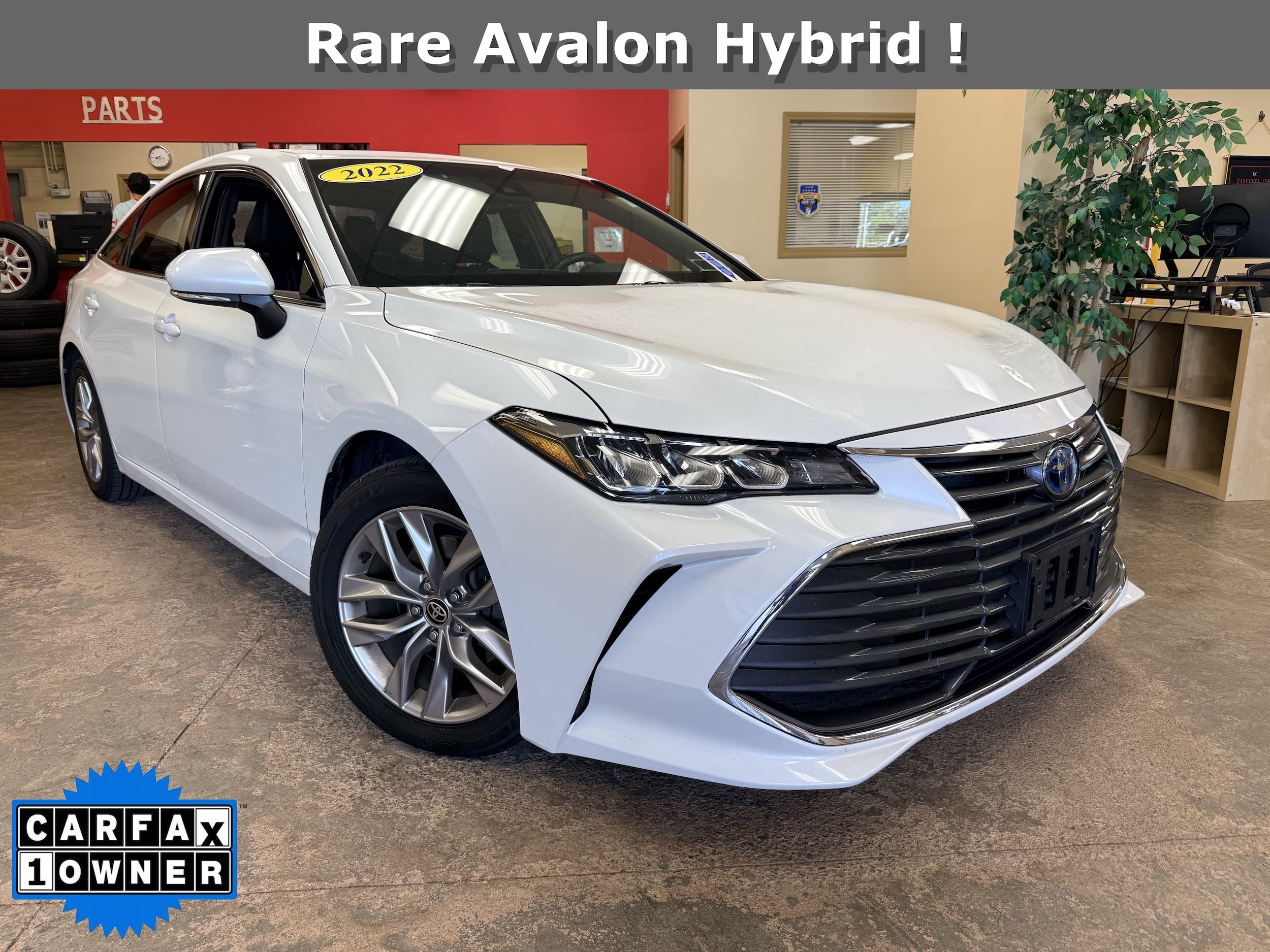 2022 Toyota Avalon XLE