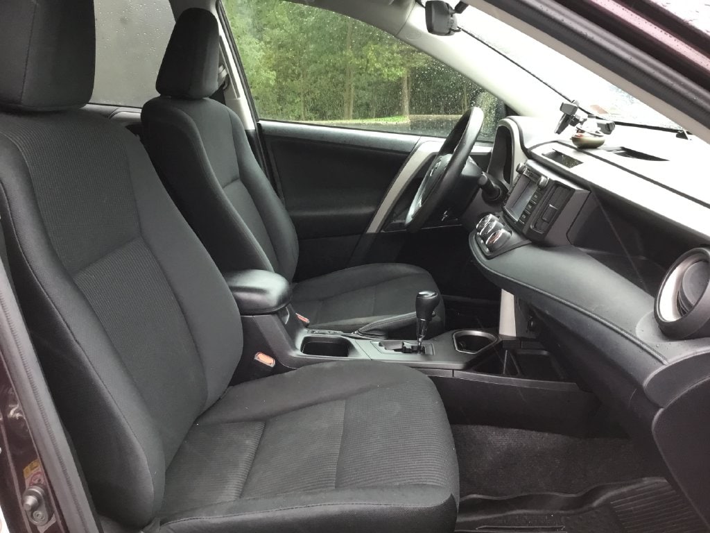 Used 2018 Toyota RAV4 LE SUV