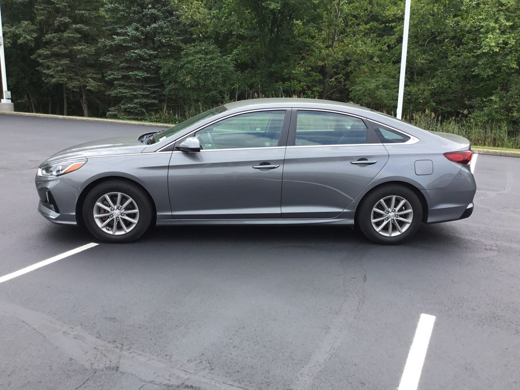 Used 2018 Hyundai Sonata SE with VIN 5NPE24AF2JH612456 for sale in Bedford, OH