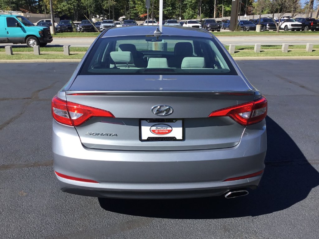 Used 2015 Hyundai Sonata SE Sedan