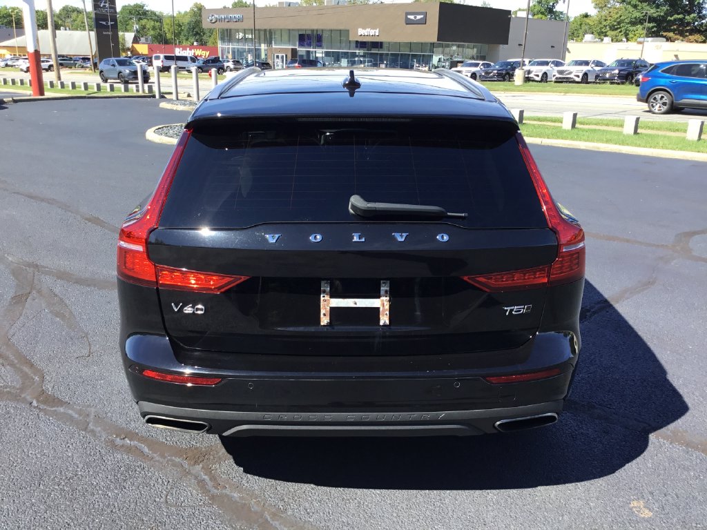 Used 2020 Volvo V60 Cross Country T5 Wagon
