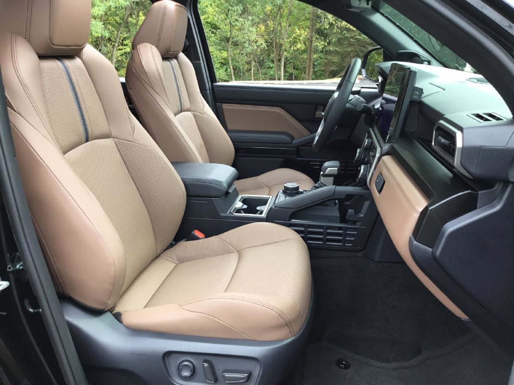 2025 Toyota 4Runner Limited - Photo 13