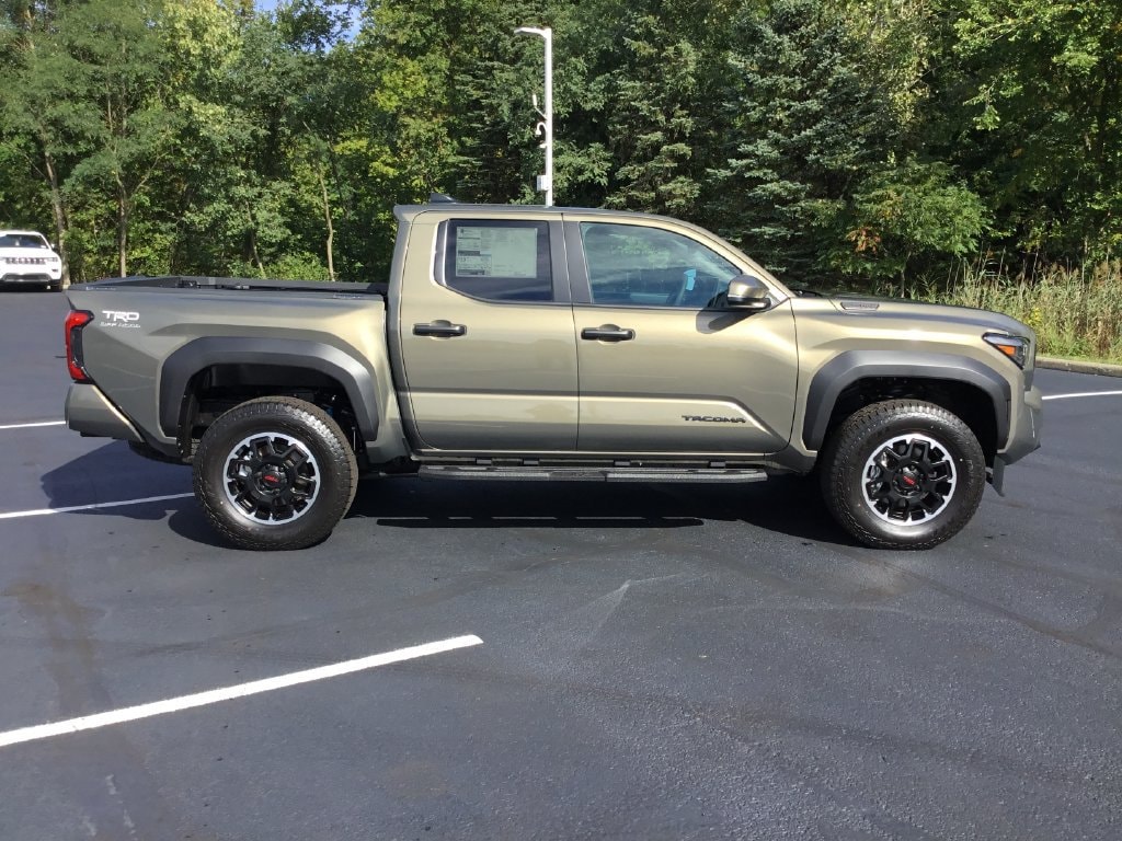 2026 Toyota Tacoma TRD Off Road - Photo 6