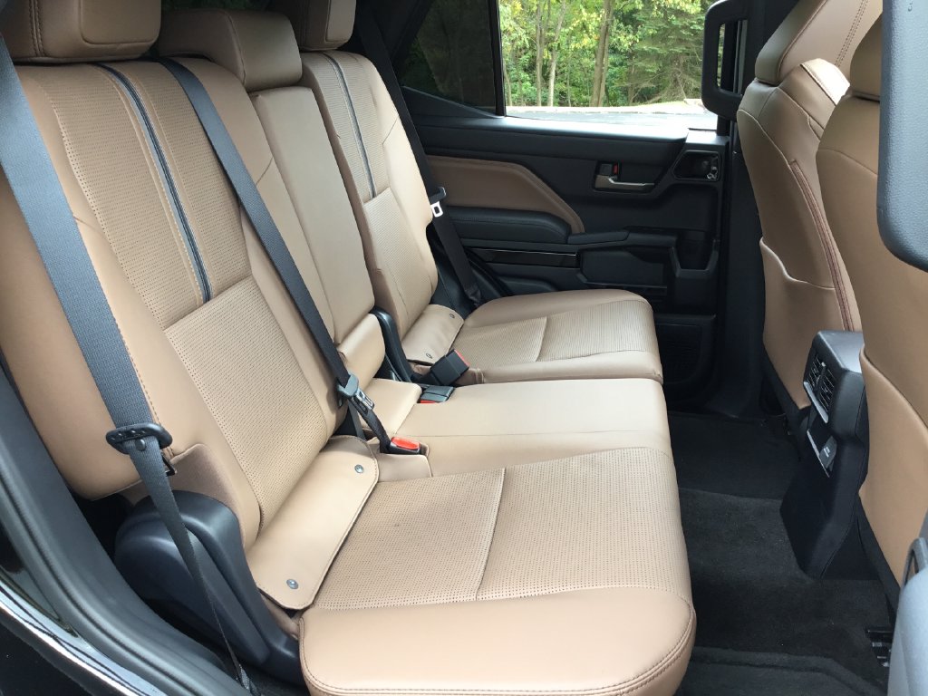 2025 Toyota 4Runner Limited - Photo 15
